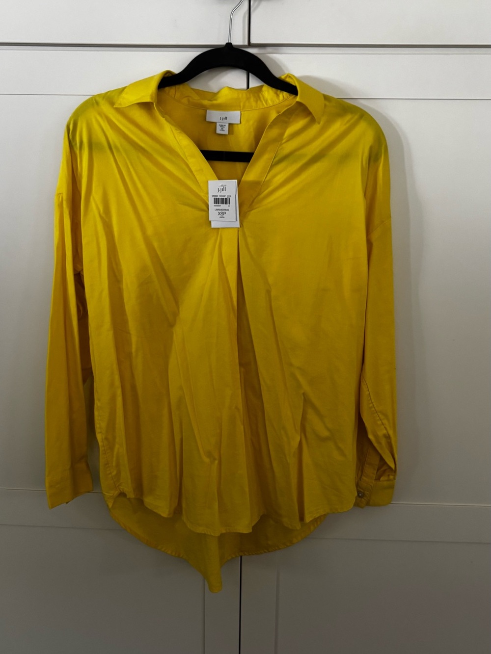 NWT J. Jill Sunny Yellow  pull over Pleated Shirt